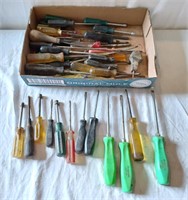 Large Lot Of Assorted Screw Drivers Including