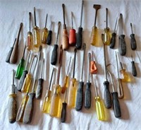 Large Selection Of Vintage Screw Drivers