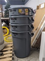 (4) Brute Rubbermaid Trash Cans