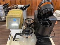 TRAY OF COFFEE MAKERS & POP CORN MAKER