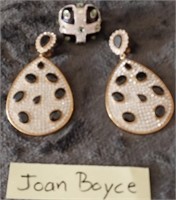 Q - JOAN BOYCE EARRINGS & RING (T70)