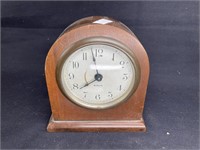 Vintage Gilbert Desk Clock 5"t