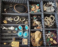 Q - MIXED LOT OF COSTUMEJEWELRY (Z27)