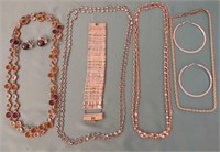 Q - MIXED LOT OF COSTUME JEWELRY (Z23)