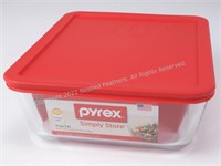 Pyrex Simply Store 11 cup NIP