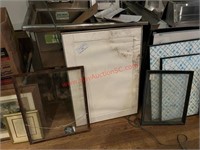 LOT - POSTER / PICTURE FRAMES