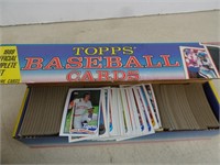 Box of 1989 Topps Baseball Cards