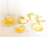 ROYAL WINTON 10 PC. TEAPOT, EGG CUP, COVERED