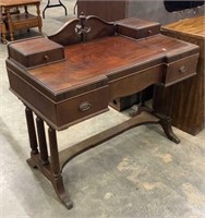 Antique Mahogany Duncan Phyfe Style Desk with