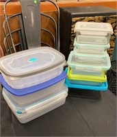 6 Glass/Plastic Food Containers with Three Large
