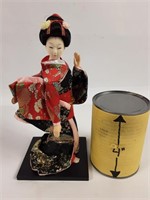 Statuette miniature japonaise geisha