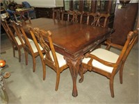 7 SEAS BY HOOKER CARVED DINING TABLE 2 L,  8 CHAIR