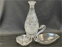 Lot: Clear Glass Vase & Swan Trinket Dish