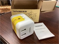 Travel plug adapter with USB