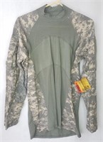Massif Mountain Gear, Army Combat Shirt, Size Medi