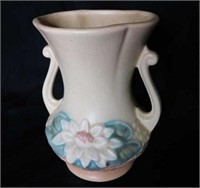 1938 Hull Pottery water lily double handled vase,