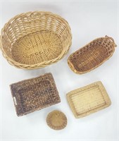 Large group of wicker baskets, local pick up only
