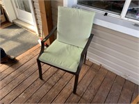 Set of 6 patio chairs with cusions