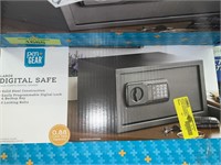 Large digital safe