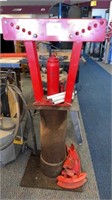 12 Ton Hydraulic Pipe Bender on stand w Dies