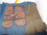 Thinsulate Knit Mitten Gloves & Neck Warmer