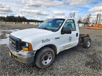 2006 Ford F250XL 8' Cab & Chassis