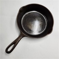 Wagner Ware 1055 Cast Iron No. 5 8" Skillet