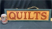 Wood quilts sign