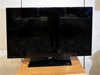 Samsung 46" Flat Screen TV w/ Remote
