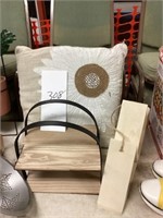 Pillow, 2 wooden shelf rack