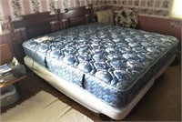 King Adjustable Mattress Bed
