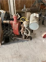 Cast Iron Water Pump w/ Briggs Cast Iron Engine