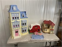 Fisher Price Doll houses and barn (4)
