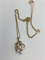18 1/4 10kt Gold Necklace & 10kt Gold Pearl &