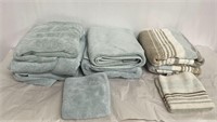 Blue and Brown Bath and Hand towels (6 and 2)