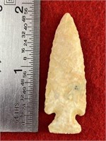 Extremely Fine Arrow Point    Indian Artifact Arro