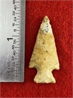 Extremely Fine Arrow Point    Indian Artifact Arro