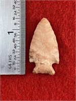 Extremely Fine Arrow Point    Indian Artifact Arro