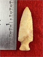 Extremely Fine Arrow Point    Indian Artifact Arro