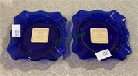 Lot of two Fenton royal blue glass ashtrays(1222)