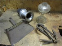 horn,hooks & items