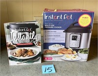 New in Box Instant Pot with Recipe Book