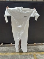 21 Kimberly Clarke White Coveralls  Disposable