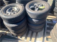 Pallet of 8 Tires with Rims