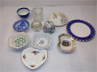 Small dishes and other cute trinkets