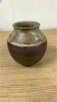 Round pottery vase