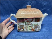 Sadler England tea pot "Ye Olde Ivy Cottage"