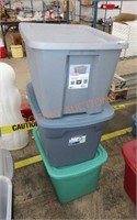 3 sterilite totes with lids