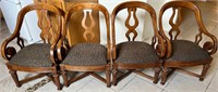 V - LOT OF 4 MATCHING CHAIRS