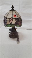 SMALL STAIN GLASS LAMP